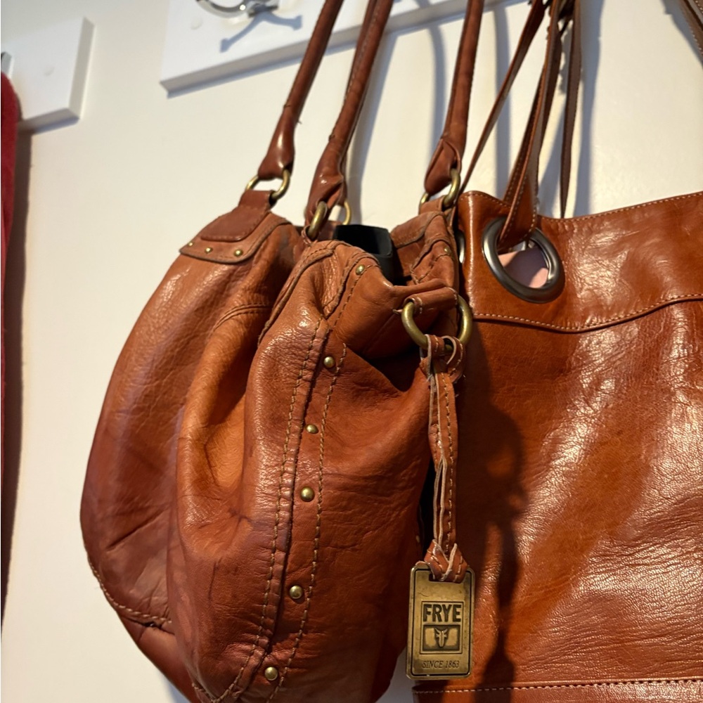 Frye Saddle Brown Leather Women's Bag - Picture 2 of 2